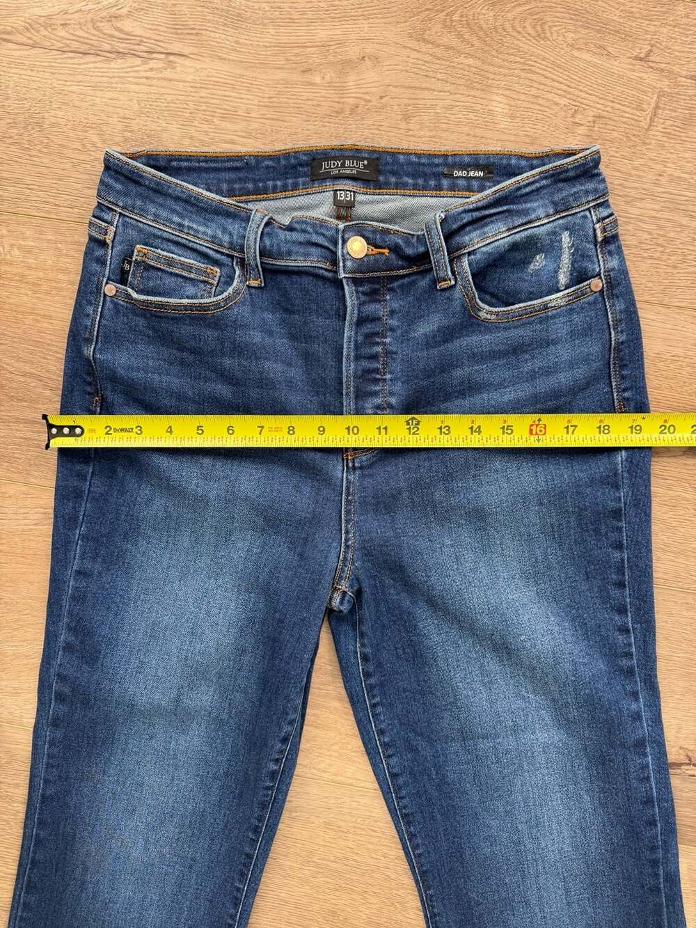 Judy Blue High Rise Dad Jeans Raw Hem Medium Wash Denim Size 13/31 - Picture 6 of 15